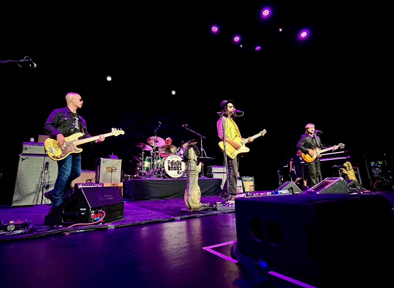 MikeCampbellAndTheDirtyKnobs2025-07-29WarnerTheaterWashingtonDC (2).jpeg